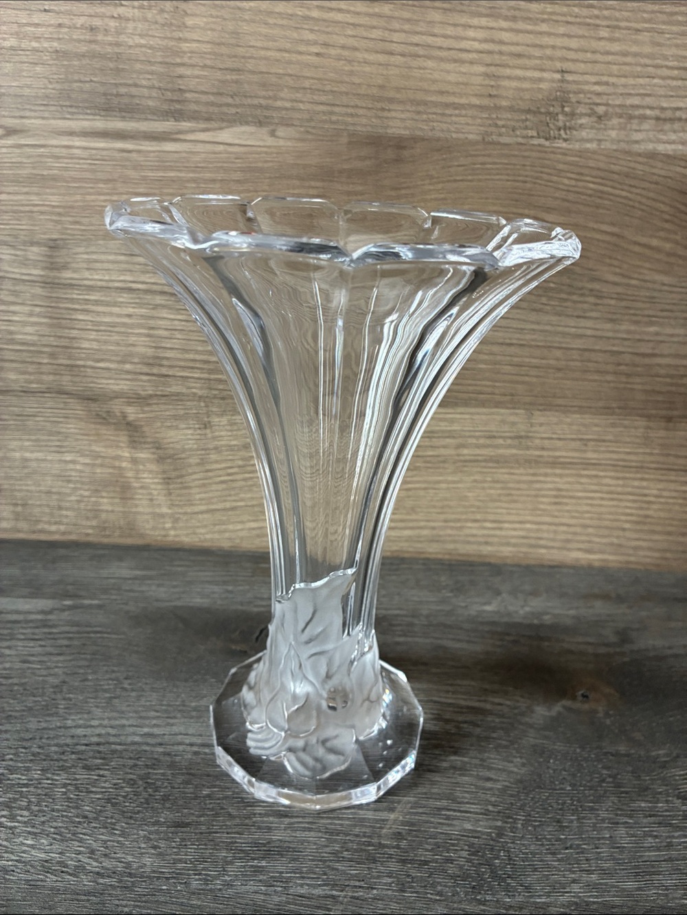 Gorgeous Lead Cut Crystal Vase With Frosted Leaf Ladybug Detail
EUC 8.5"